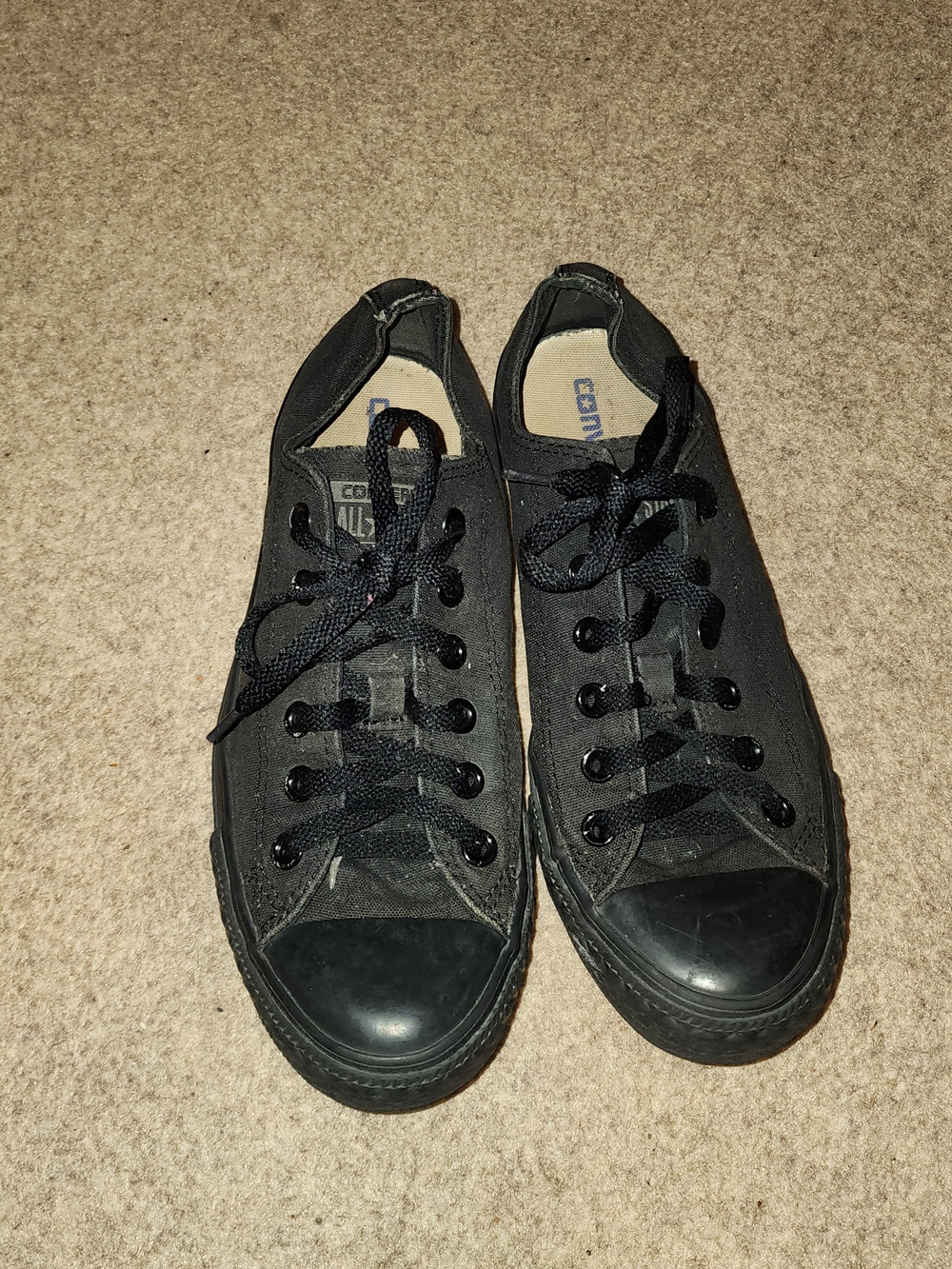 Converse Black Low-Top Chuck Taylor All Star Canvas Sneakers | M7 W9